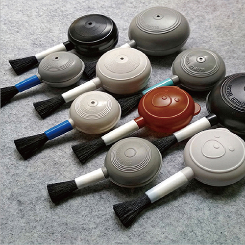 Cartoon Bear Puhumishari siipide või soonte puhastamiseks